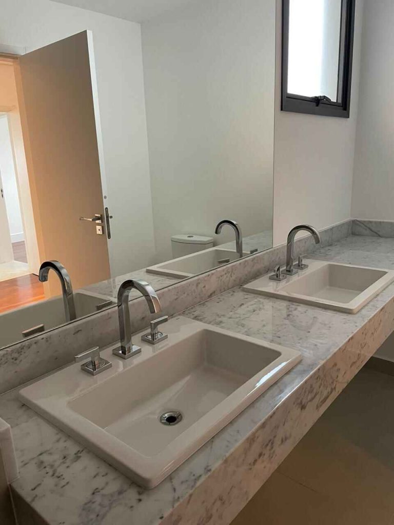 be1c1b65-f783-4bbb-9c08-c961852f6e41